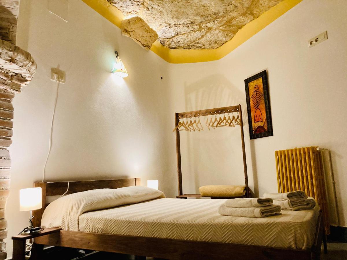 Casa Rural Cueva El Nido Casas de Fernando Alonso Esterno foto