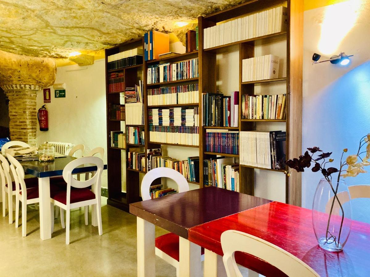 Casa Rural Cueva El Nido Casas de Fernando Alonso Esterno foto