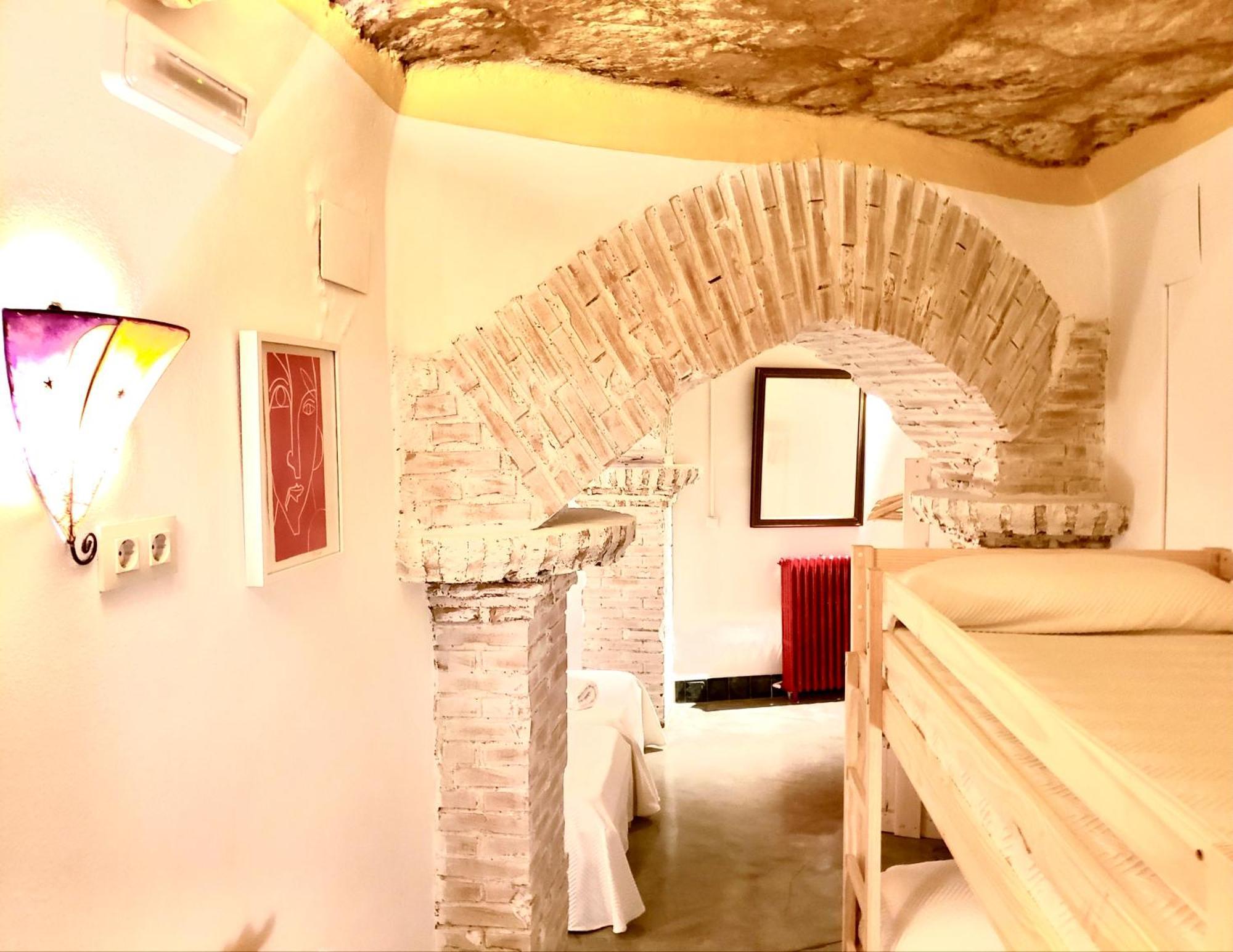 Casa Rural Cueva El Nido Casas de Fernando Alonso Esterno foto
