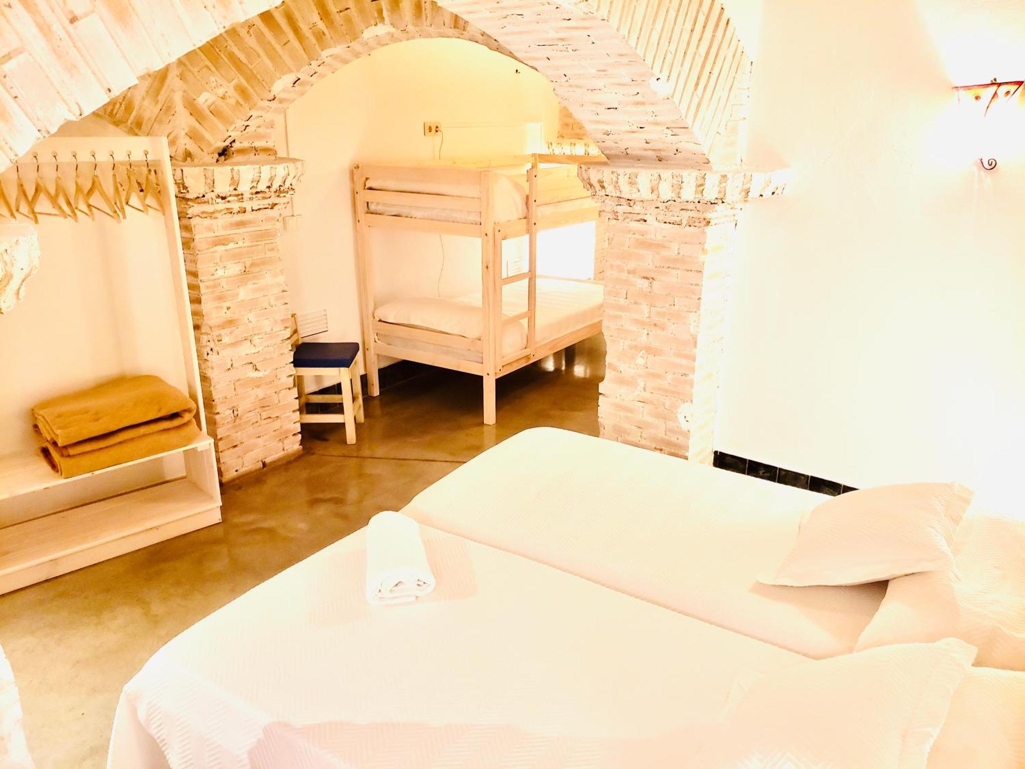 Casa Rural Cueva El Nido Casas de Fernando Alonso Esterno foto