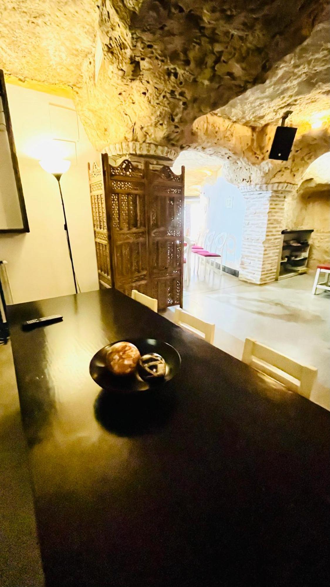 Casa Rural Cueva El Nido Casas de Fernando Alonso Esterno foto