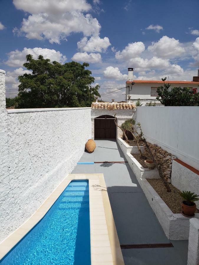 Casa Rural Cueva El Nido Casas de Fernando Alonso Esterno foto